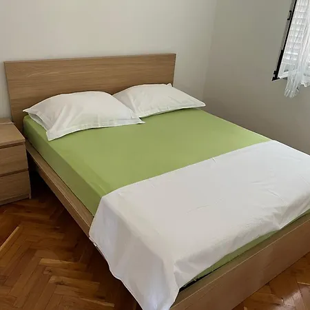 By The Sea Grebastica - - 24533