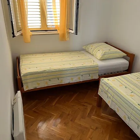 By The Sea Grebastica - - 24533