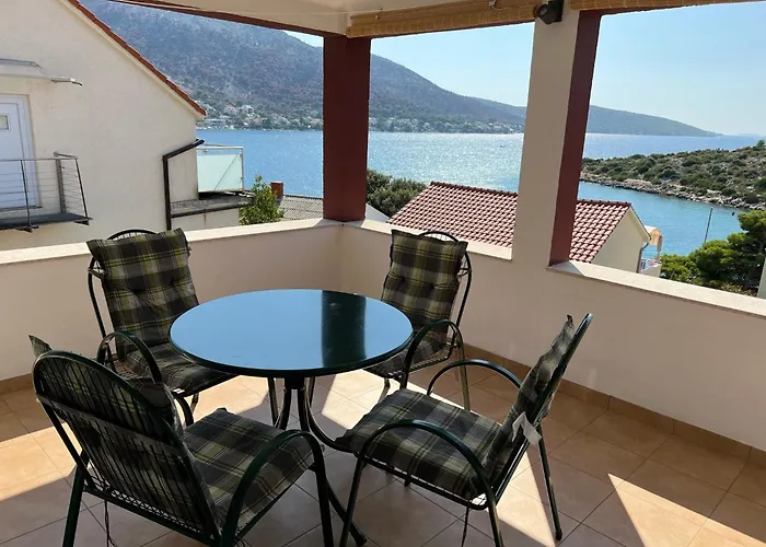 By The Sea Grebastica - - 24533 Daire Šibenik