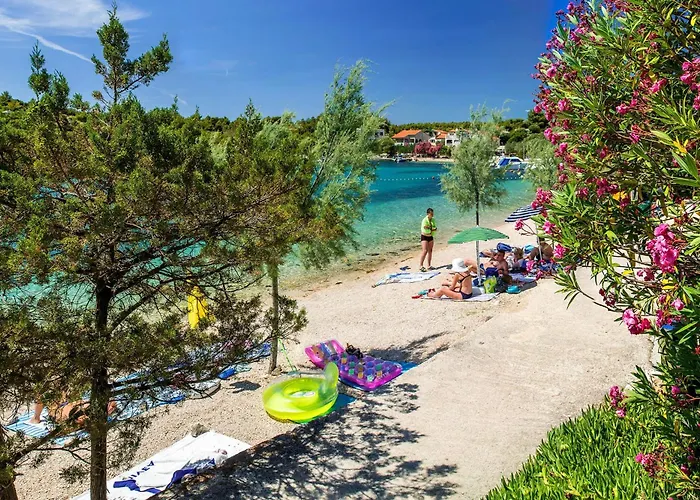 By The Sea Grebastica - - 24533 *