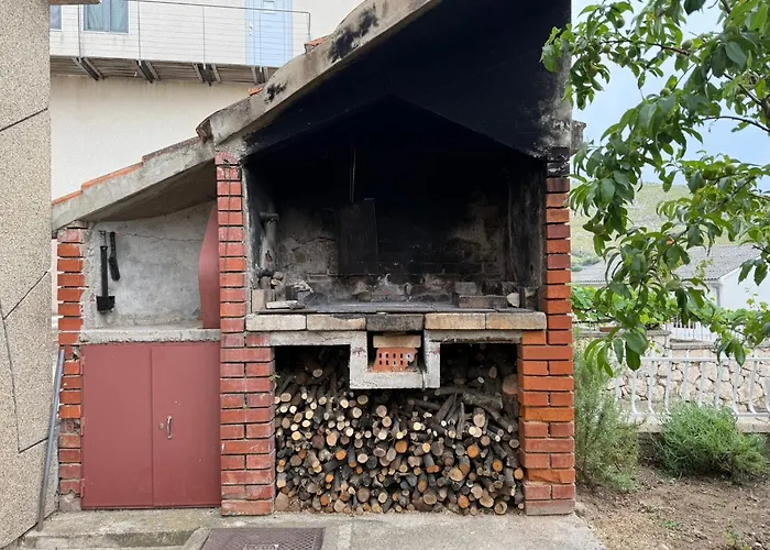 By The Sea Grebastica - - 24533 Daire *